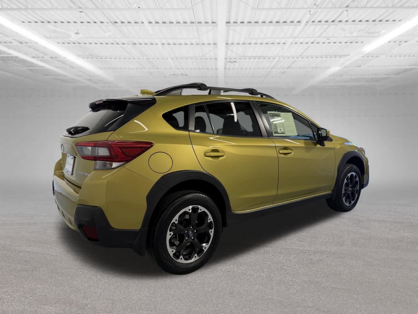 Used 2023 Subaru Crosstrek 2.0i Premium AWD/4WD image 6
