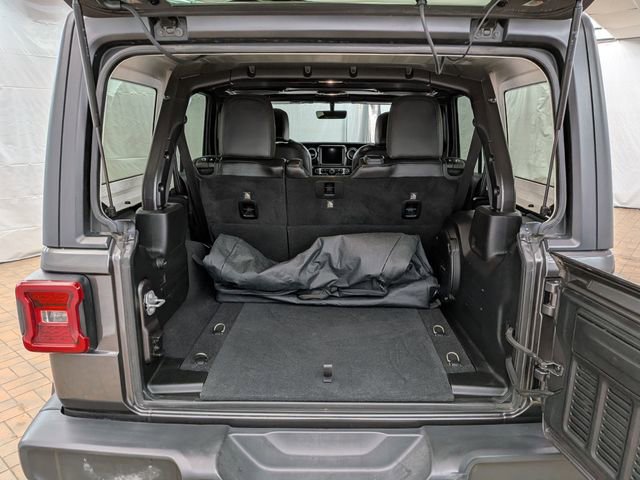Used 2018 Jeep Wrangler Unlimited Sahara image 19