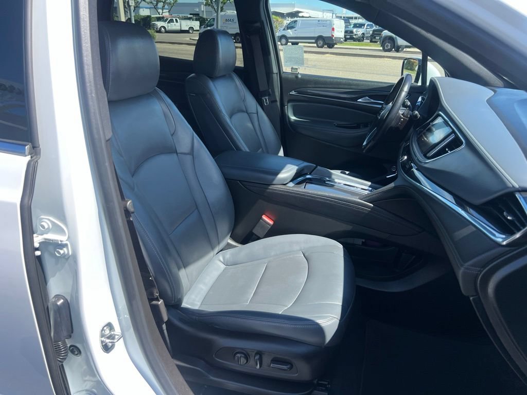 Used 2023 Buick Enclave Essence w/ Experience Buick Package FWD image 41