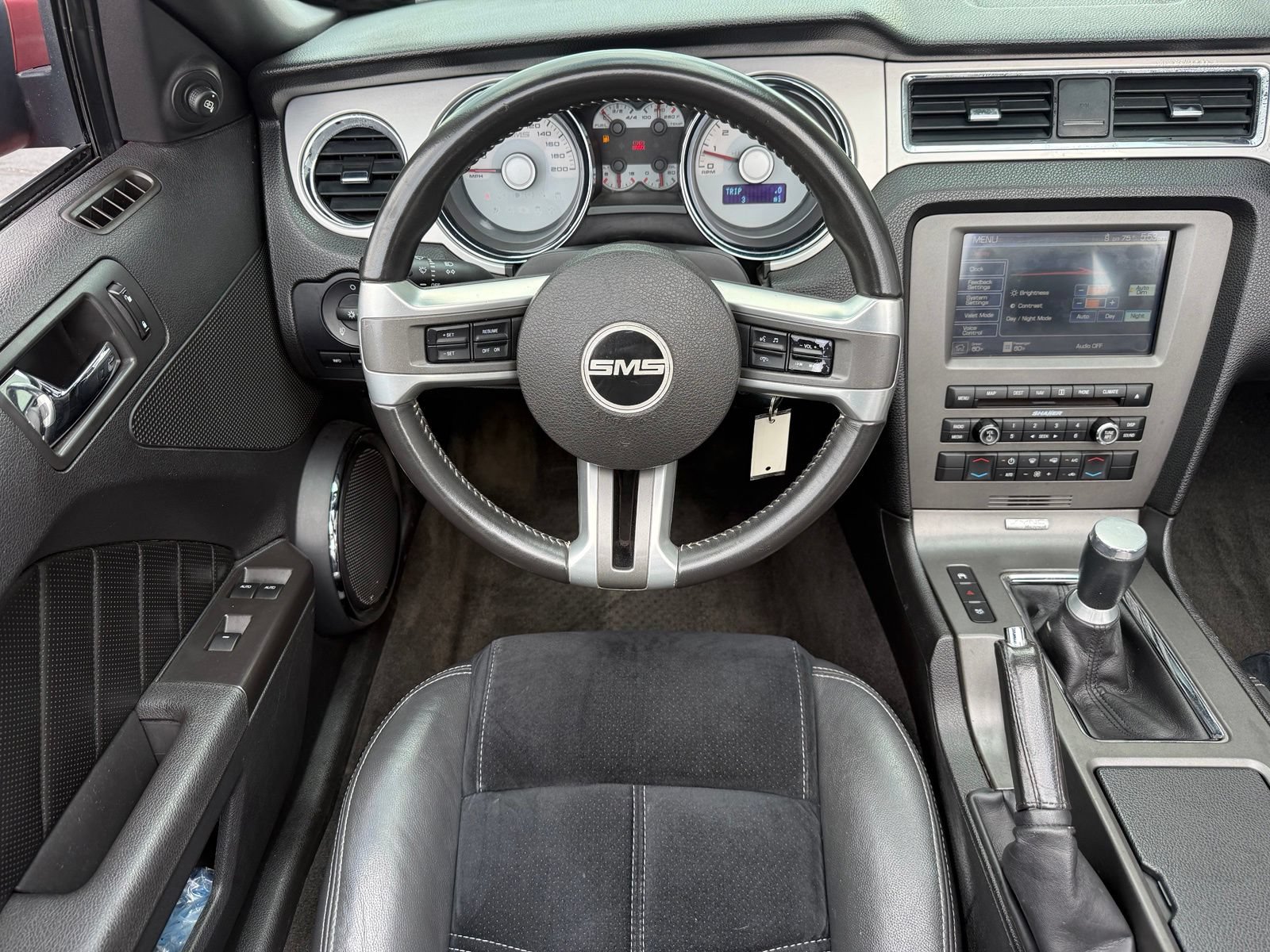 Used 2011 Ford Mustang GT Premium w/ Electronics Pkg RWD image 24