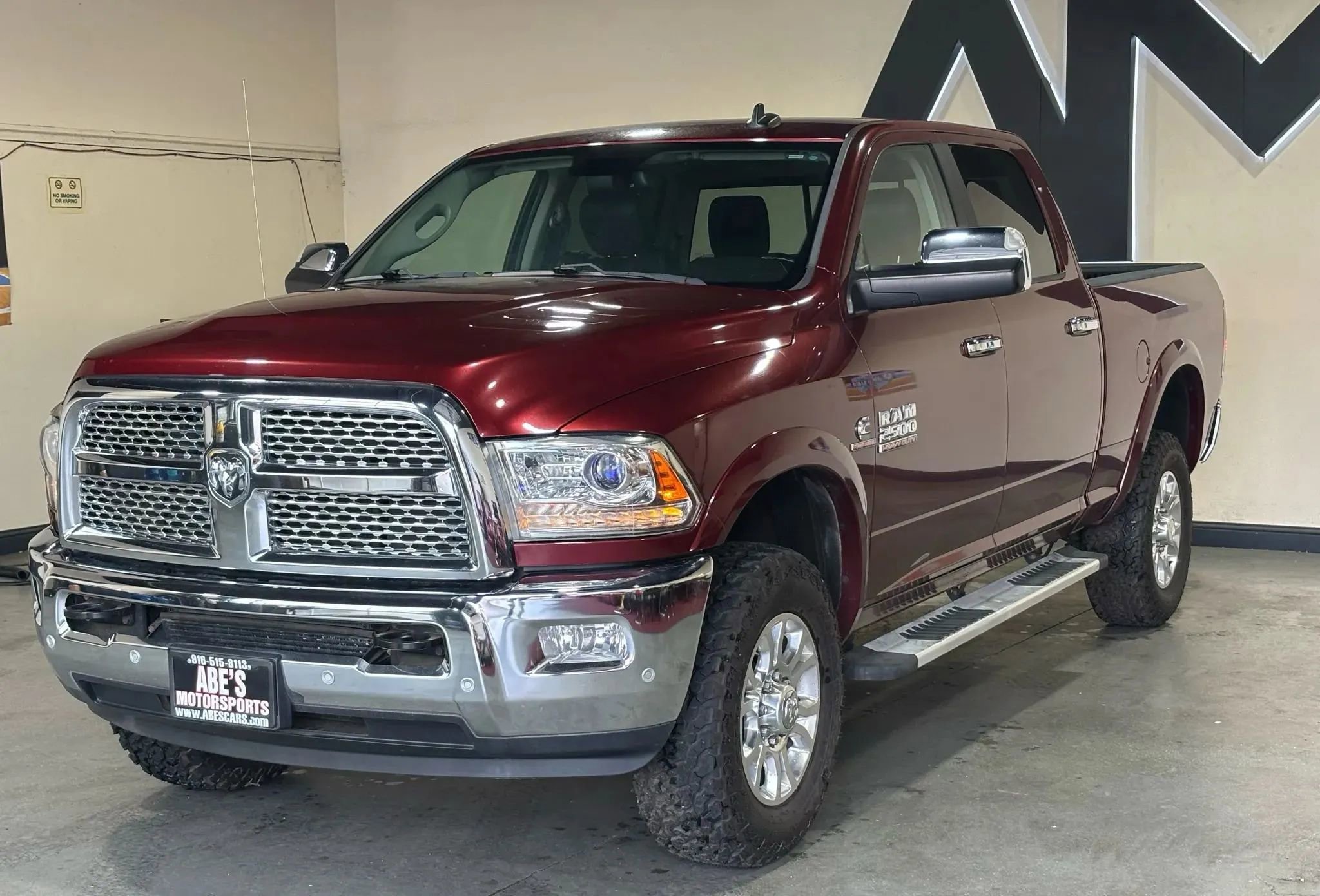 Used 2018 RAM 2500 Laramie AWD/4WD image 1