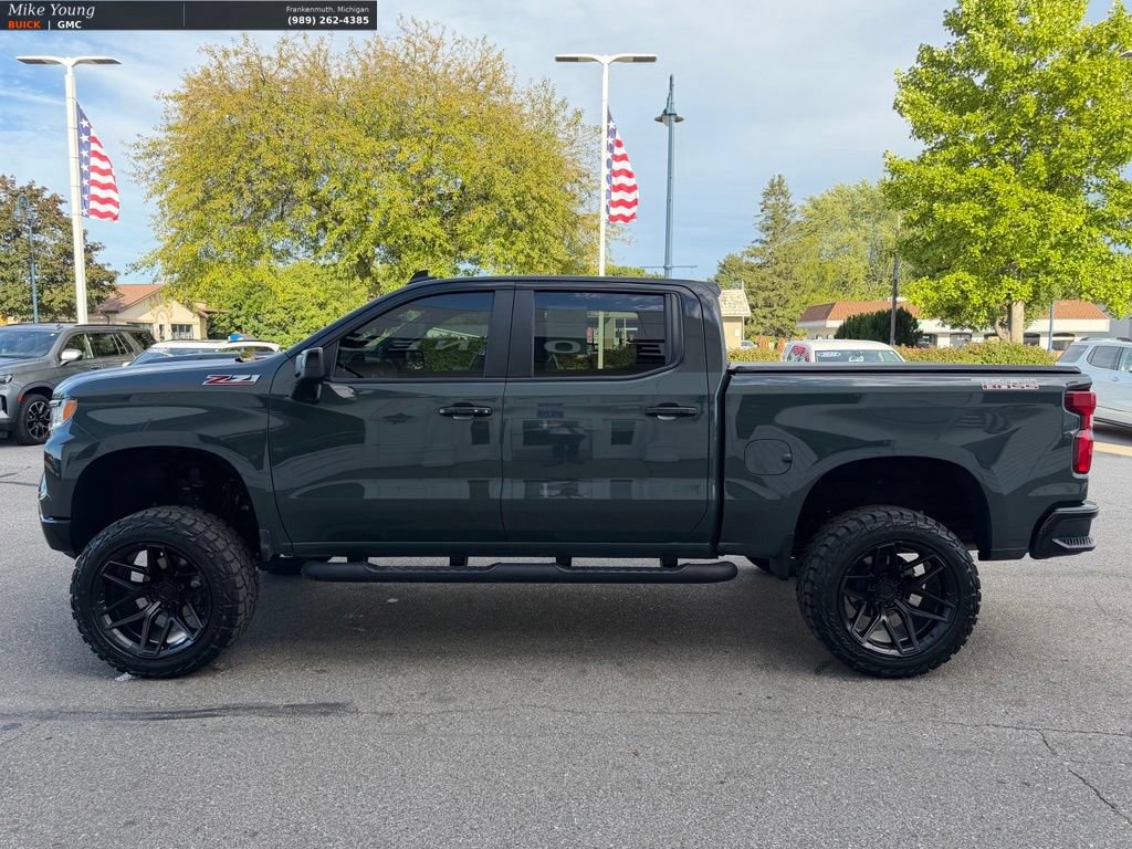 Used 2025 Chevrolet Silverado 1500 LT Trail Boss w/ Convenience Package II AWD/4WD image 8