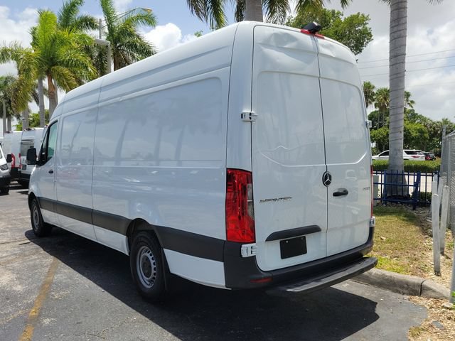 Used 2023 Mercedes-Benz Sprinter 2500 image 3