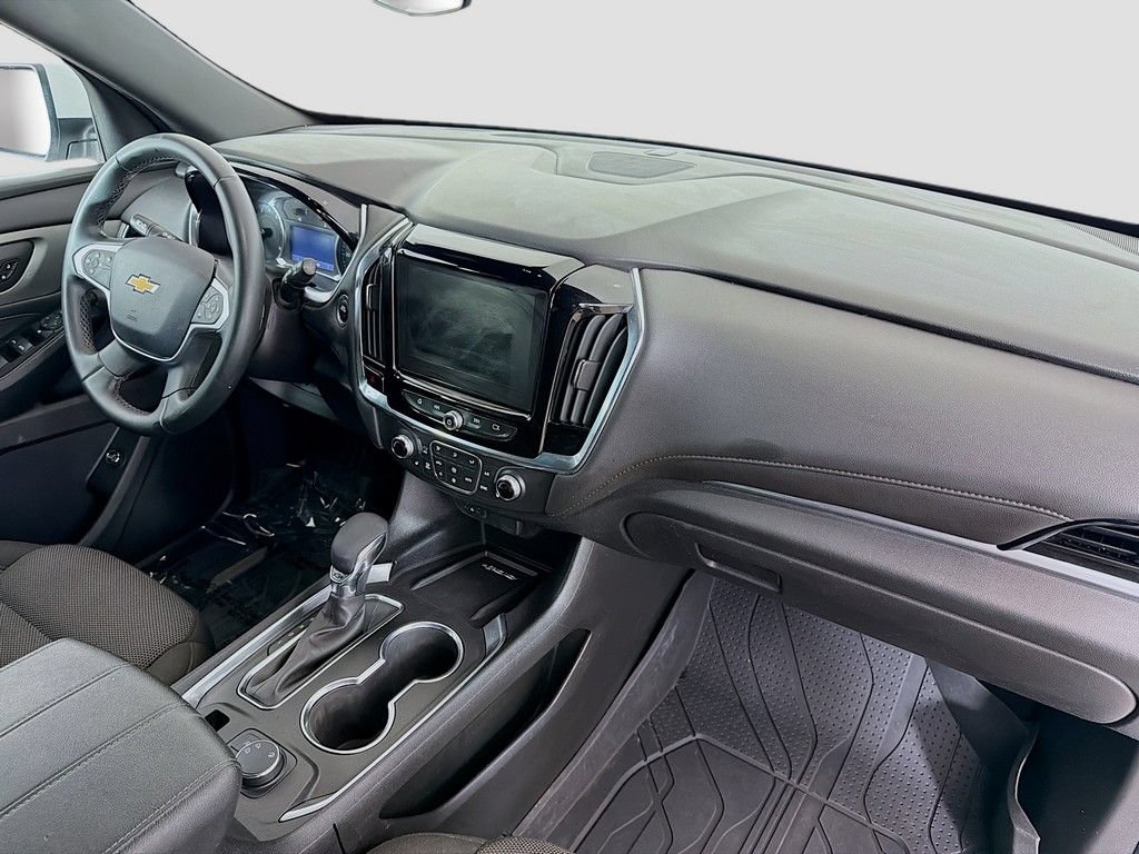 Used 2023 Chevrolet Traverse LT w/ LPO, Floor Liner Package AWD/4WD image 20