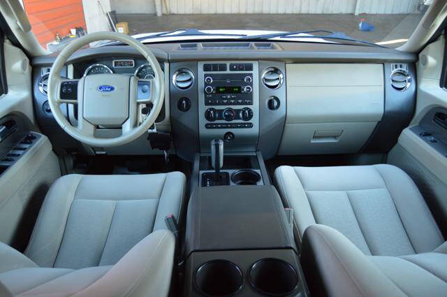Used 2010 Ford Expedition XLT AWD/4WD image 49