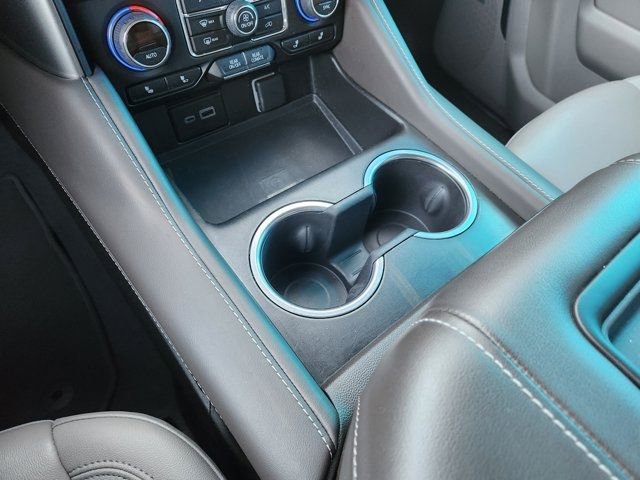 Used 2023 Chevrolet Tahoe Z71 w/ Luxury Package image 23