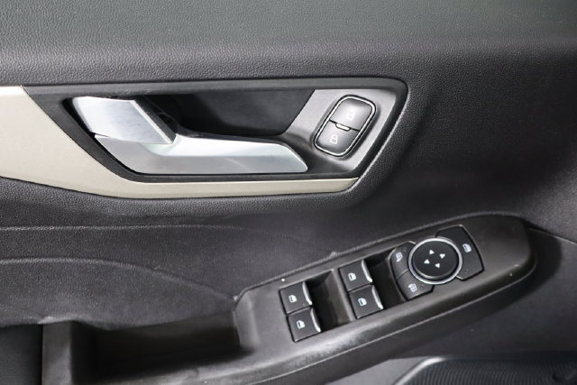 Used 2021 Ford Escape SE FWD image 19