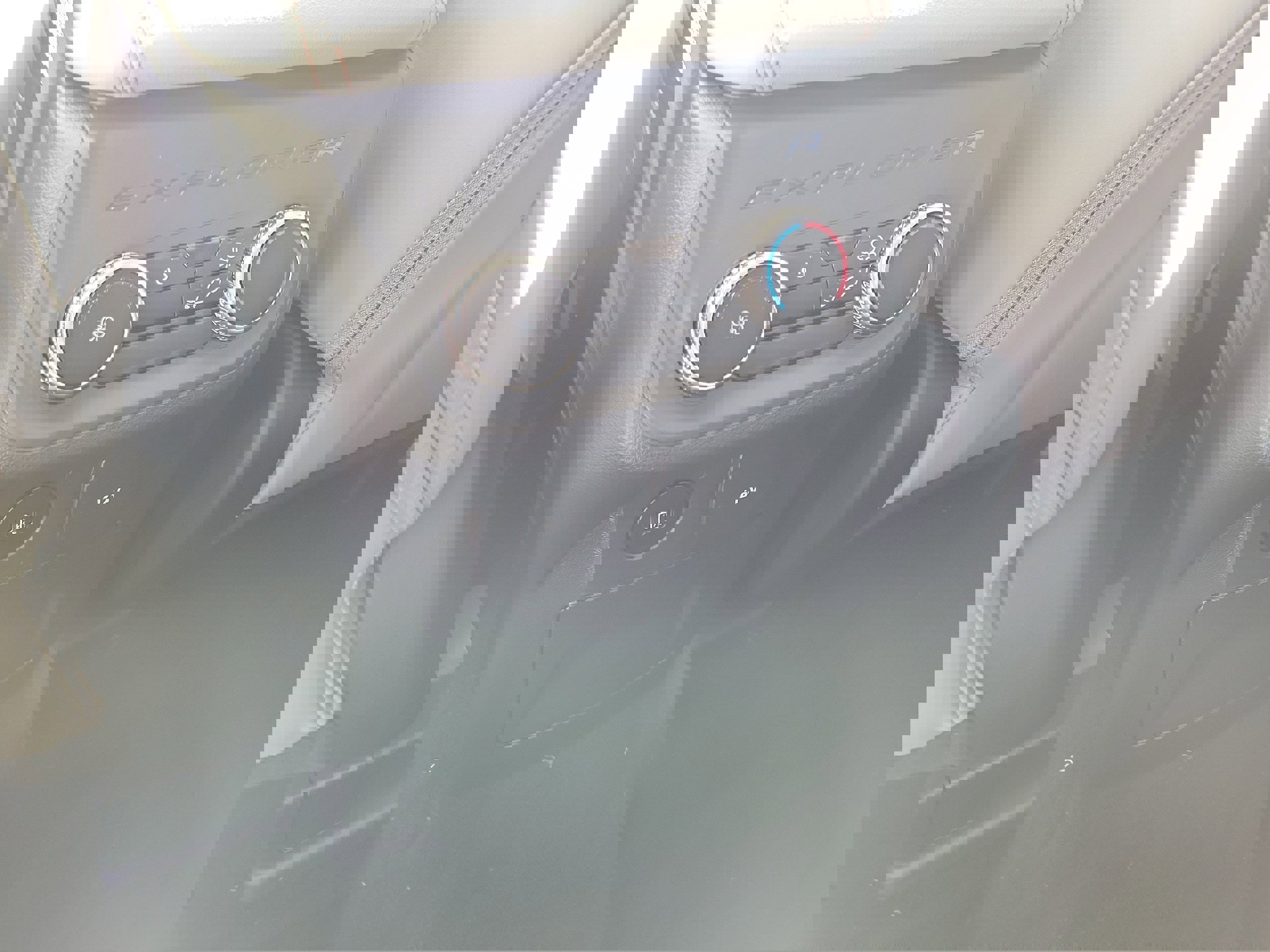 New 2026 Ford Explorer Active w/ Active Comfort Package image 13