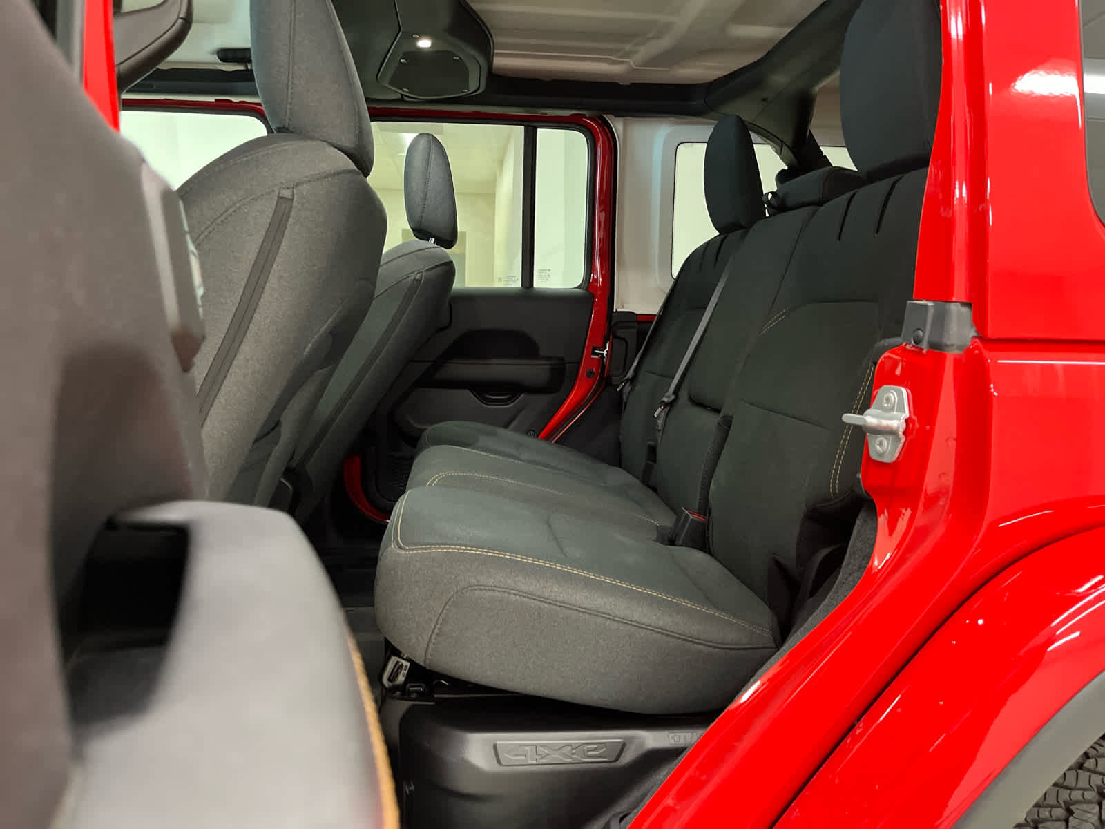 Used 2025 Jeep Wrangler Backcountry image 12