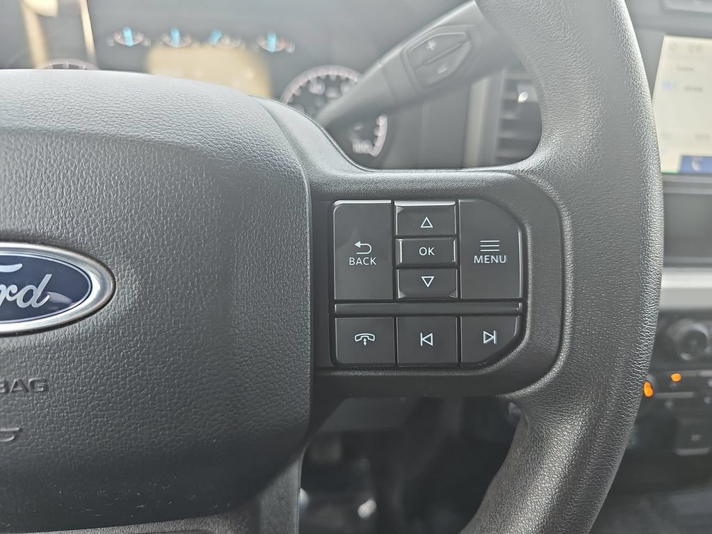 Used 2023 Ford F350 XL w/ 360-Degree Camera Package RWD image 17