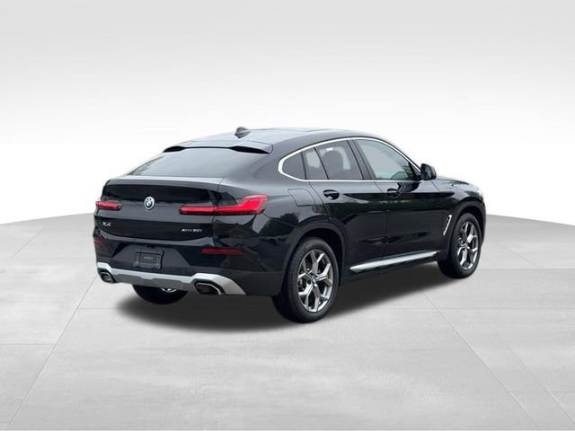 Certified 2024 BMW X4 xDrive30i w/ Premium Package image 9