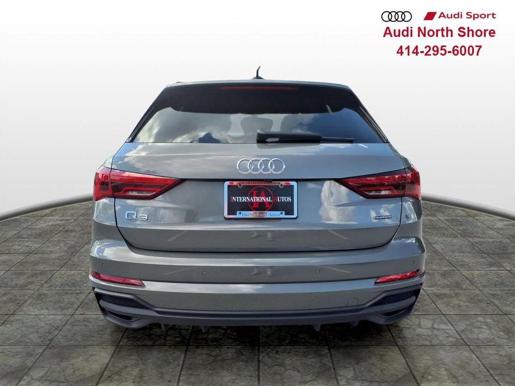 Used 2024 Audi Q3 2.0T Premium Plus w/ Premium Plus Package AWD/4WD image 7