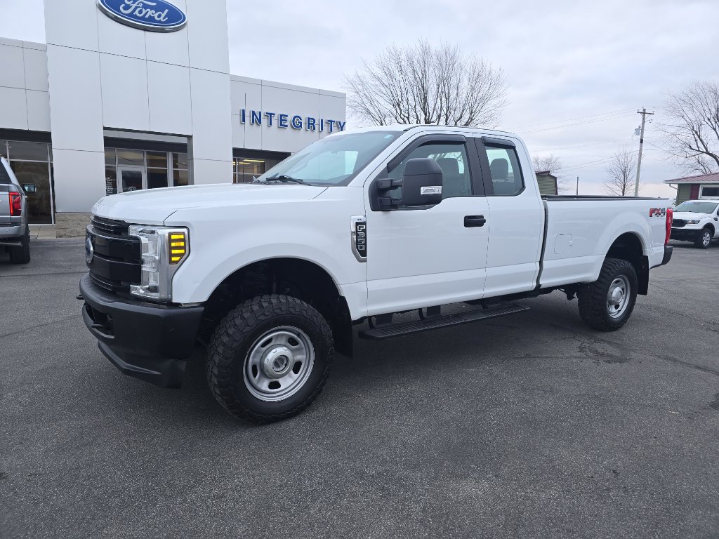 Used 2018 Ford F350 XL image 2