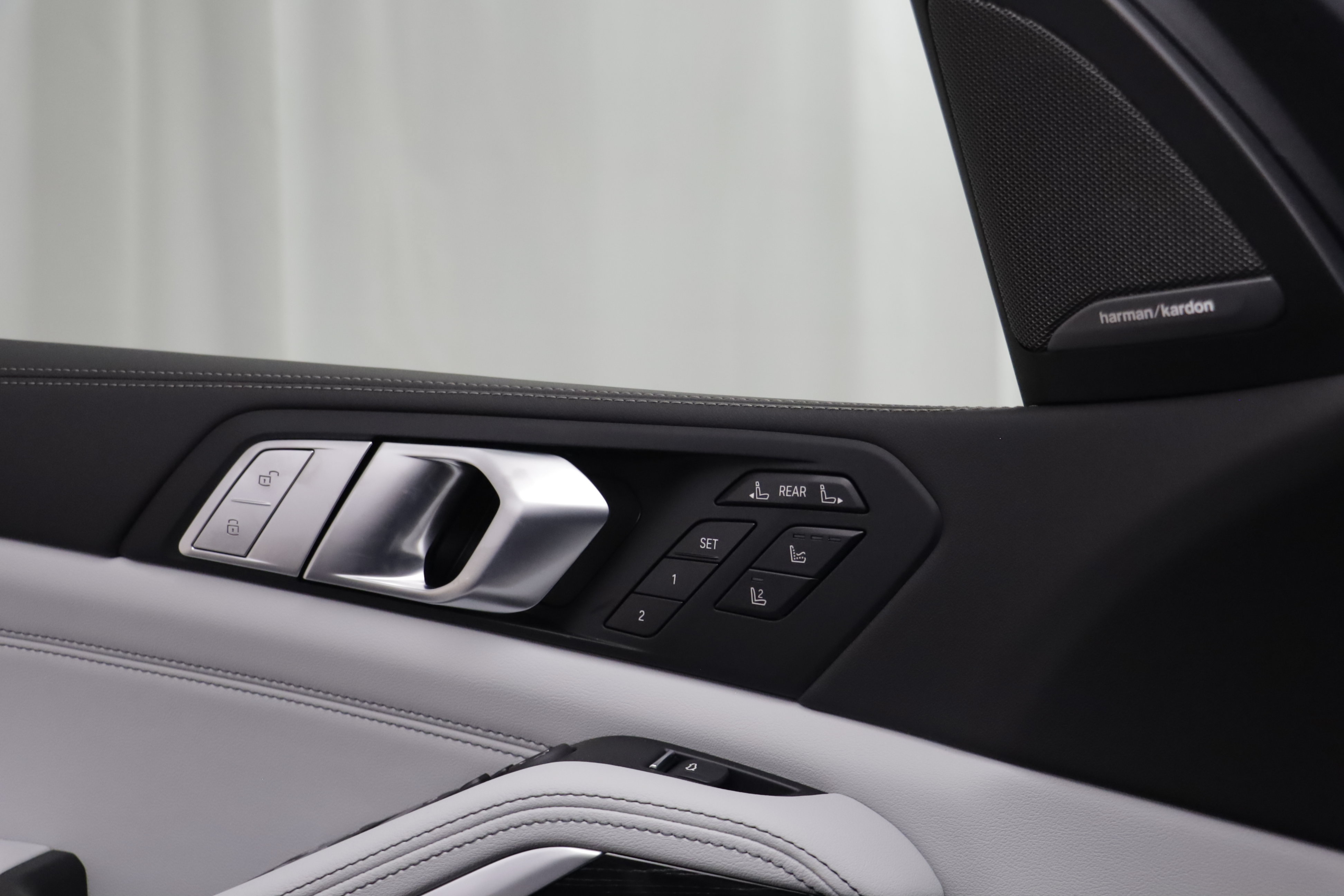 New 2027 BMW X7 xDrive40i w/ Executive Package AWD/4WD image 8