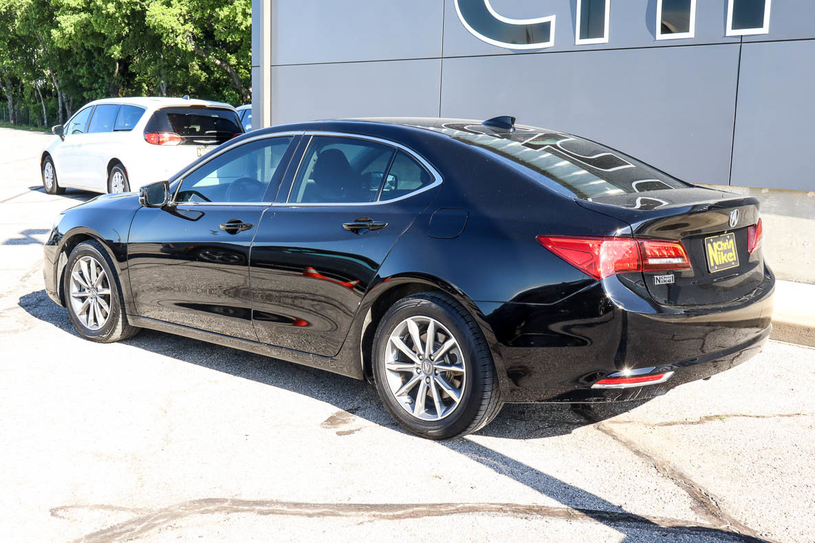 Used 2018 Acura TLX w/ Technology Package FWD image 6