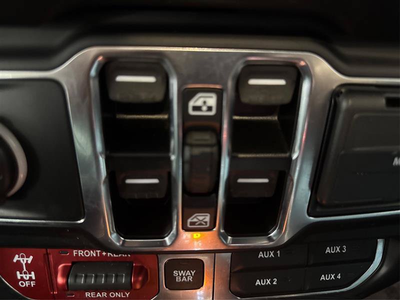 Used 2023 Jeep Wrangler Unlimited Rubicon 4xe w/ Cold Weather Group AWD/4WD image 27