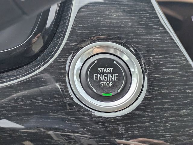 Certified 2023 Cadillac XT6 Premium Luxury w/ Technology Package FWD image 34