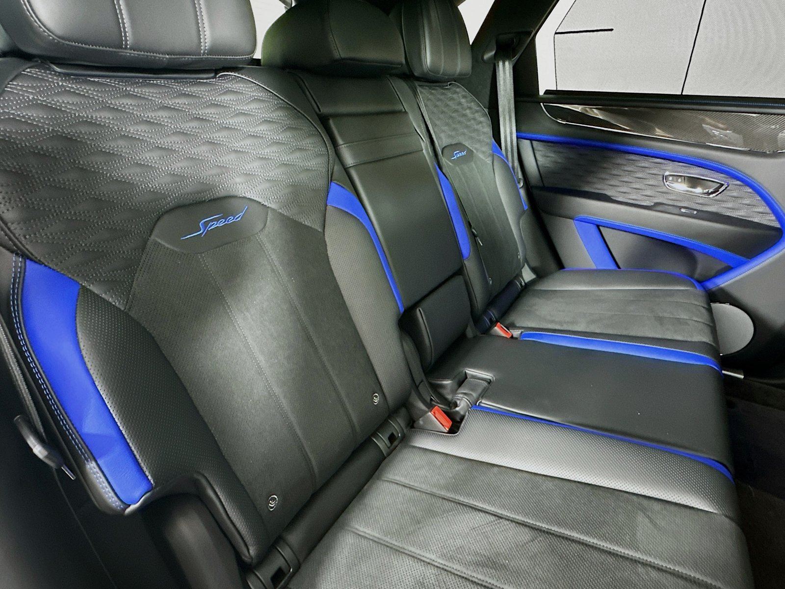 New 2026 Bentley Bentayga Speed AWD/4WD image 7