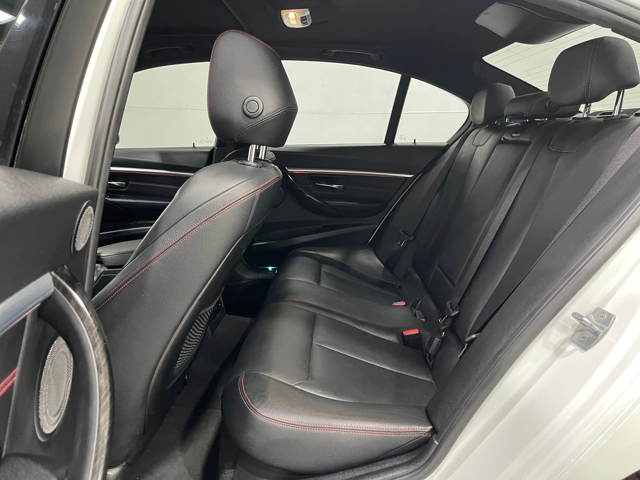 Used 2017 BMW 340i xDrive Sedan image 28