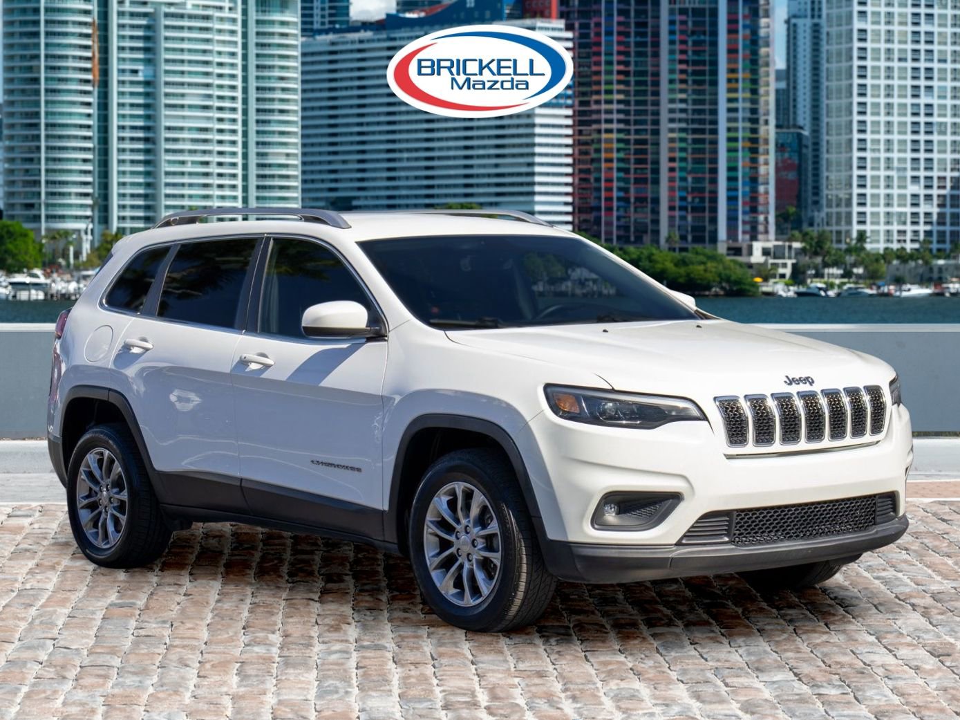 Used 2019 Jeep Cherokee Latitude Plus w/ Comfort/Convenience Group image 10