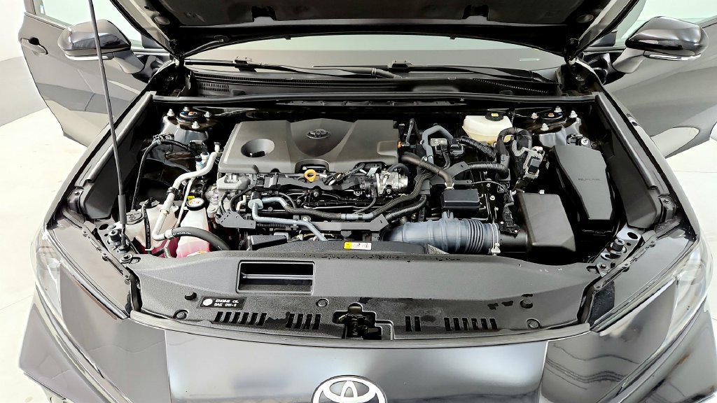 Certified 2025 Toyota Camry SE w/ Convenience Package AWD/4WD image 15