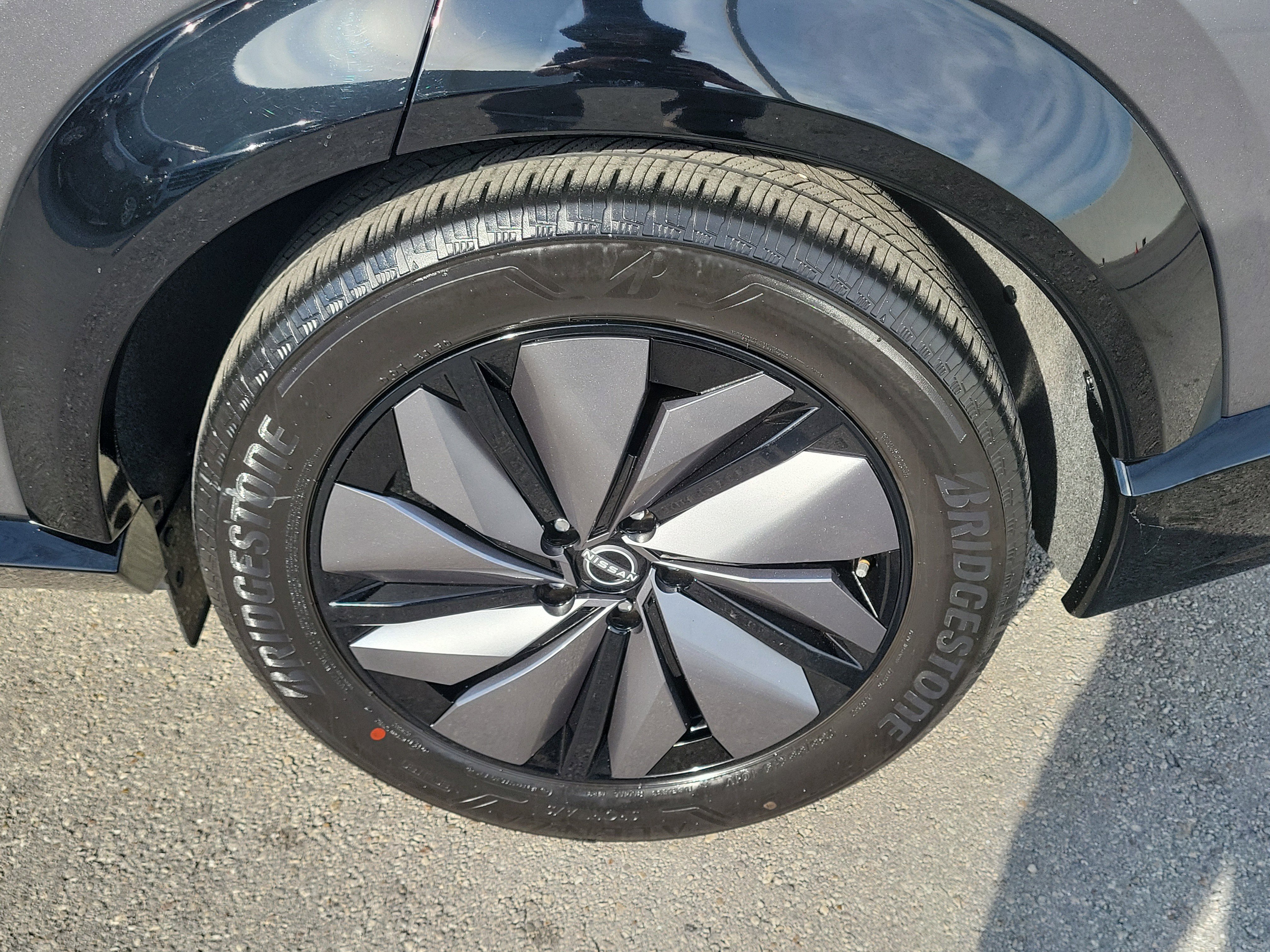 Certified 2023 Nissan Ariya FWD image 27