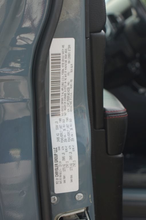 Used 2015 Jeep Cherokee Trailhawk w/ Comfort/Convenience Group AWD/4WD image 19