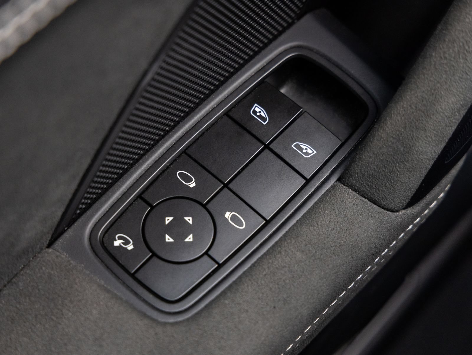 Certified 2023 Porsche 911 Carrera GTS RWD image 19