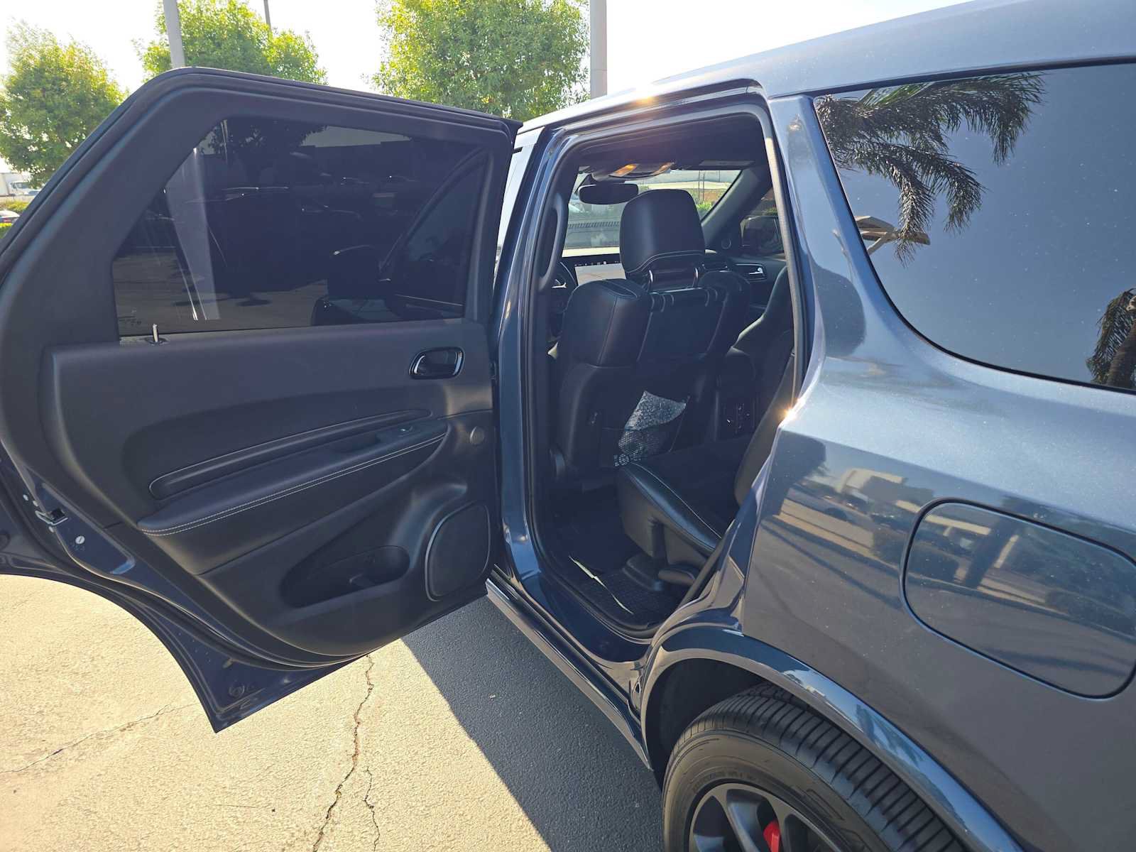 Used 2021 Dodge Durango SRT Hellcat w/ Technology Group AWD/4WD image 17