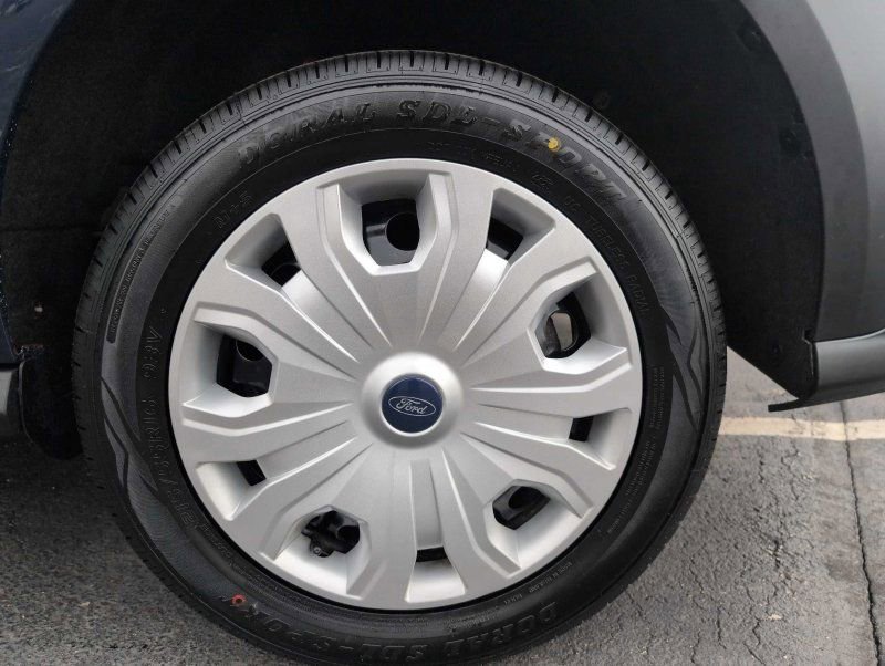 Used 2020 Ford Transit Connect XL image 29