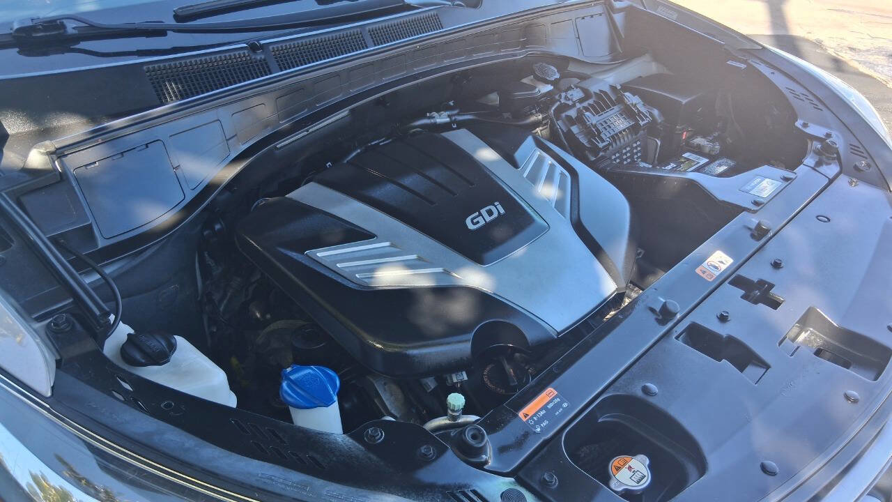 Used 2019 Hyundai Santa Fe XL image 18