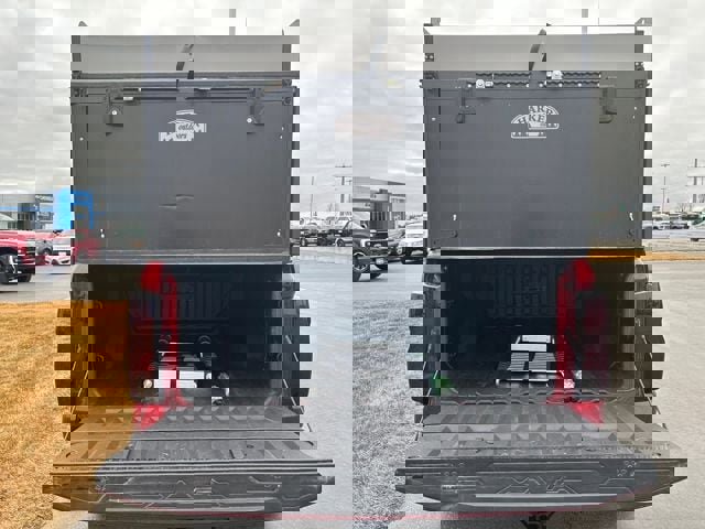 Used 2025 Chevrolet Colorado ZR2 w/ Technology Package image 27