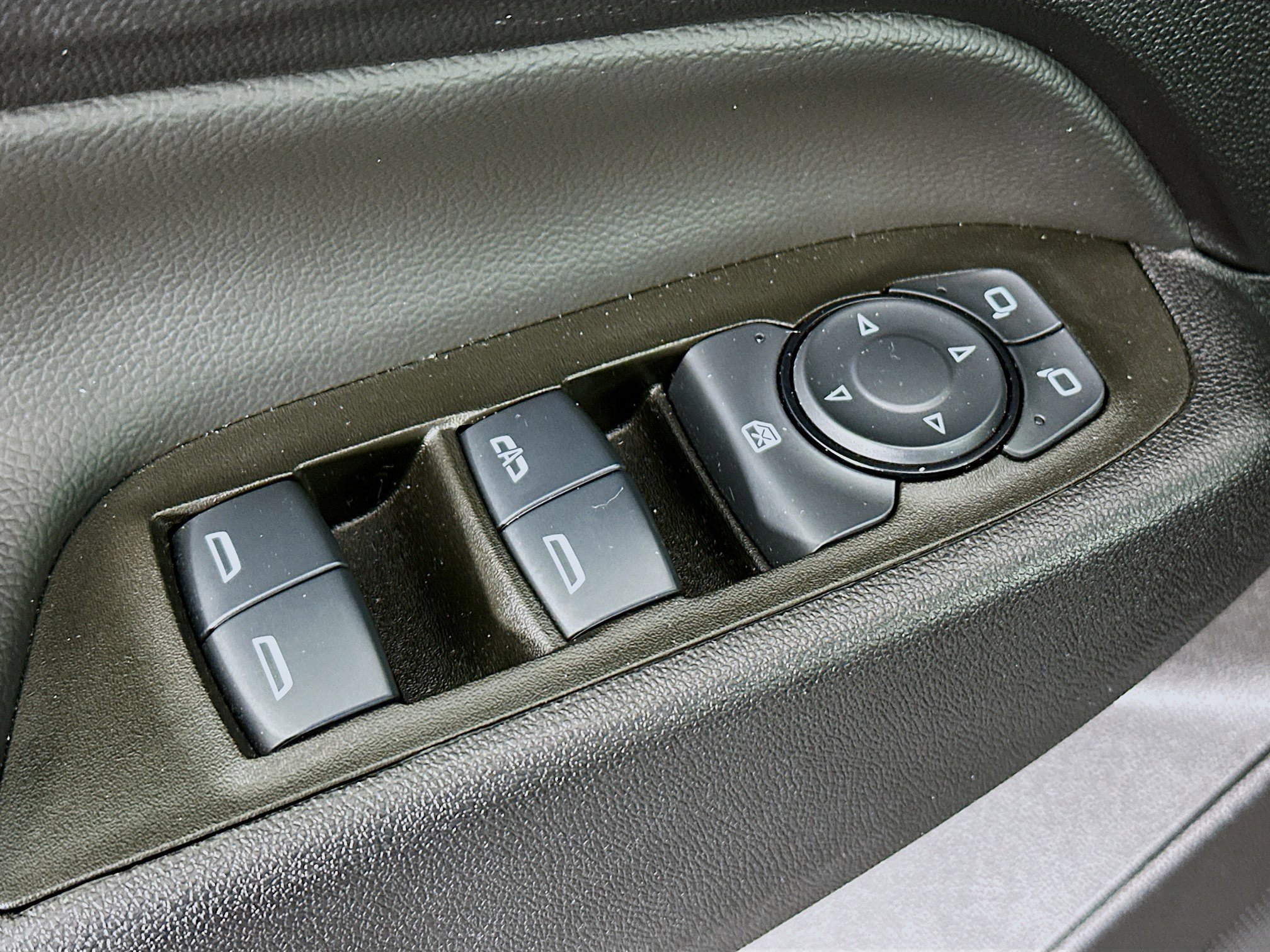 Used 2024 Chevrolet Equinox LT image 15