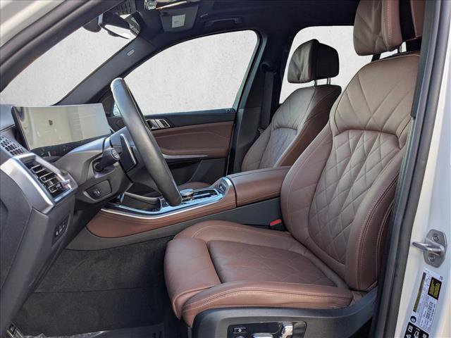 Used 2025 BMW X5 M60i w/ Climate Comfort Package image 10