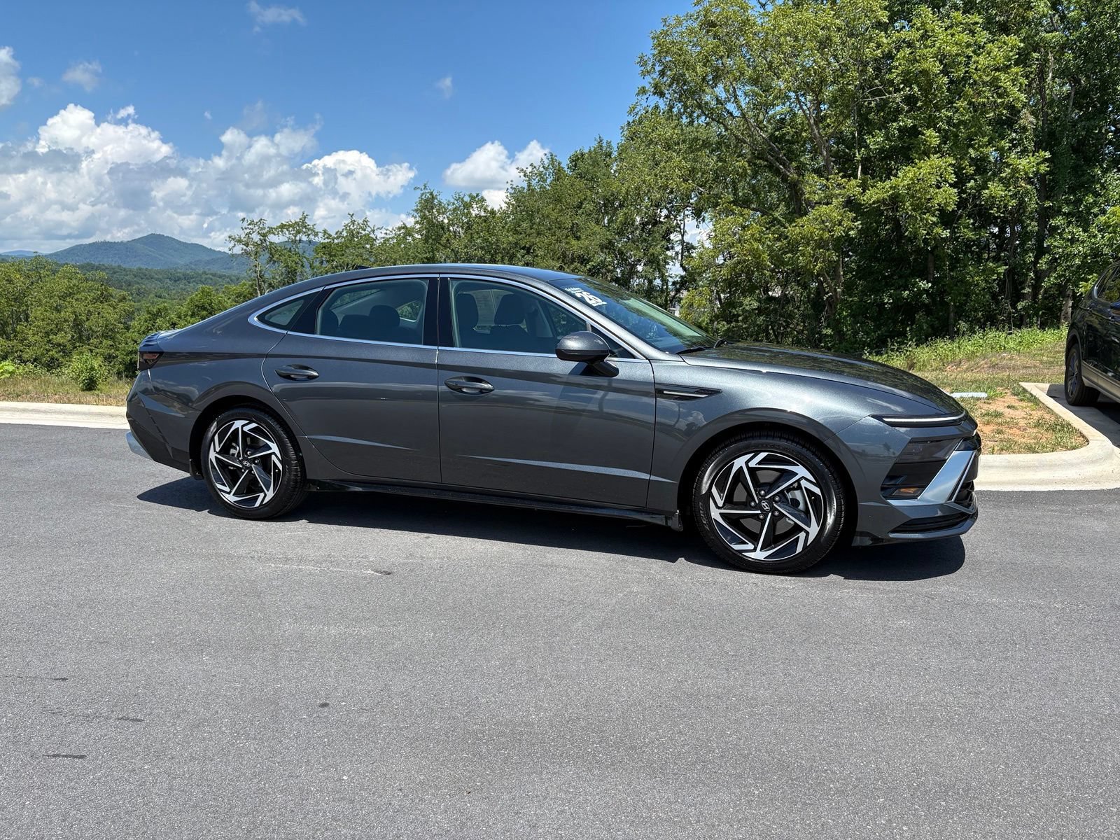 Used 2026 Hyundai Sonata SEL AWD/4WD image 7