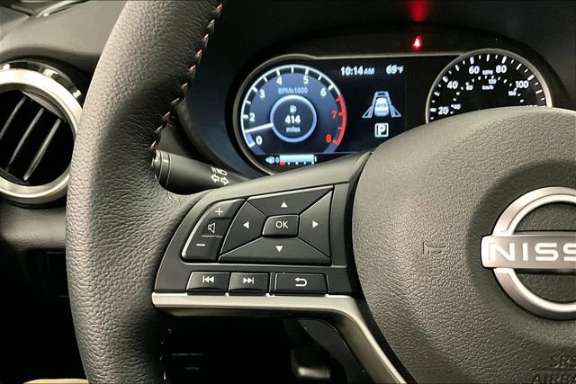 New 2025 Nissan Versa SR w/ Trunk Package image 22