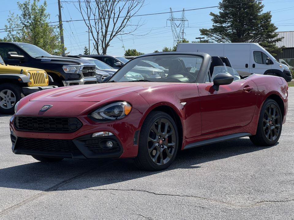 Used 2019 FIAT 124 Spider Abarth w/ Convenience Group RWD image 4
