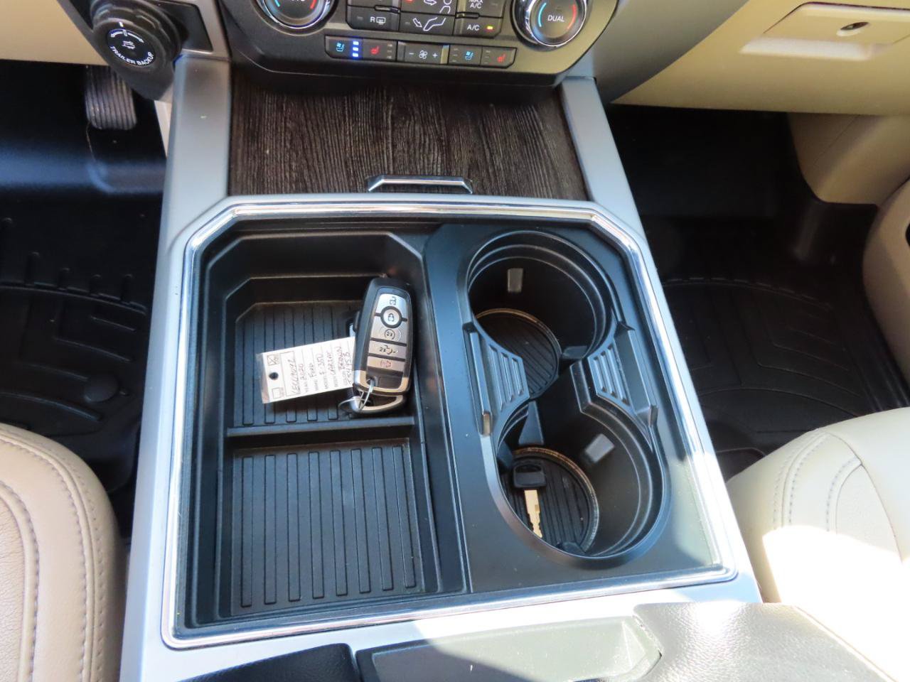Used 2020 Ford F350 Lariat w/ Lariat Ultimate Package AWD/4WD image 38