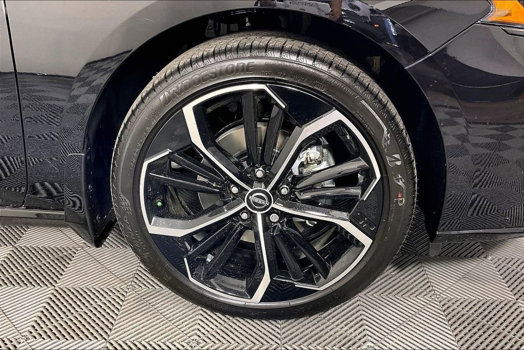 New 2026 Nissan Altima 2.5 SR w/ SR Premium Package FWD image 14