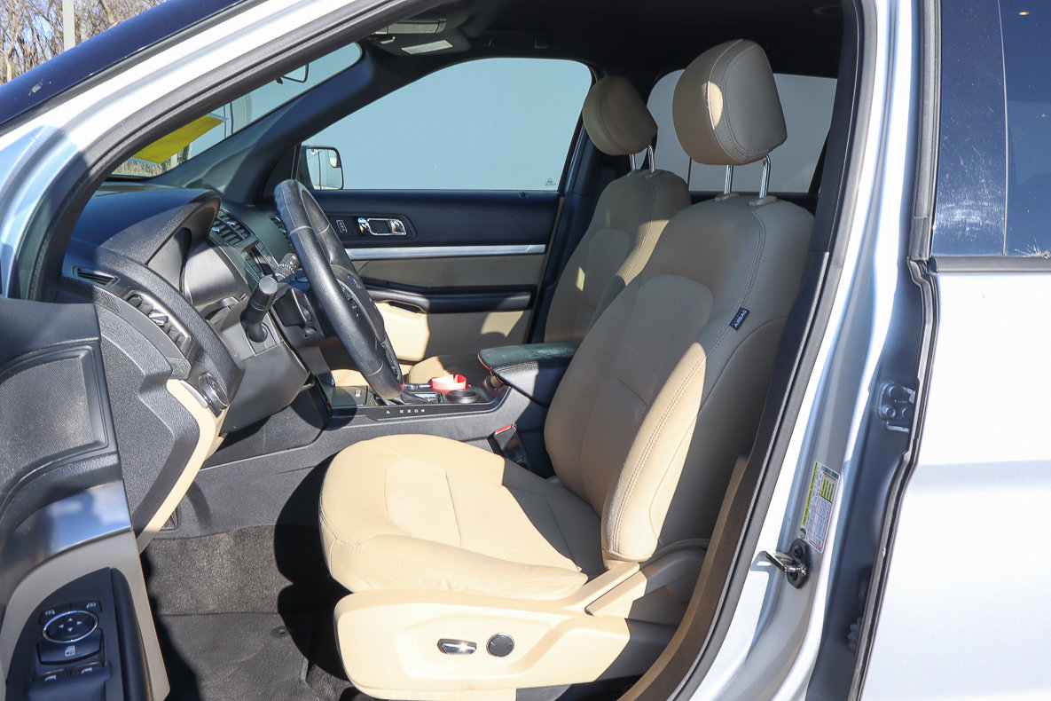 Used 2017 Ford Explorer FWD image 7