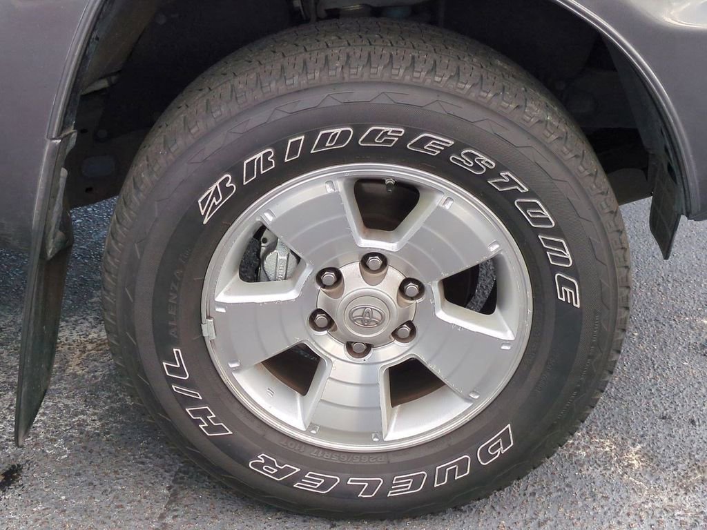 Used 2012 Toyota Tacoma PreRunner image 11