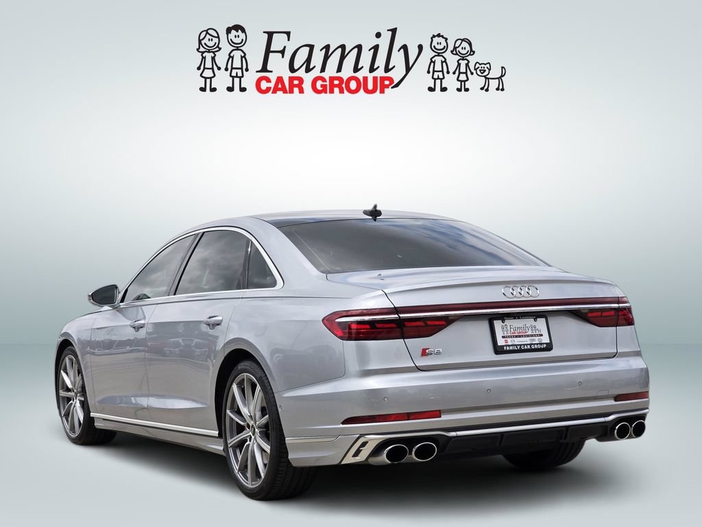 Used 2022 Audi S8 w/ S8 Comfort Plus Package AWD/4WD image 3