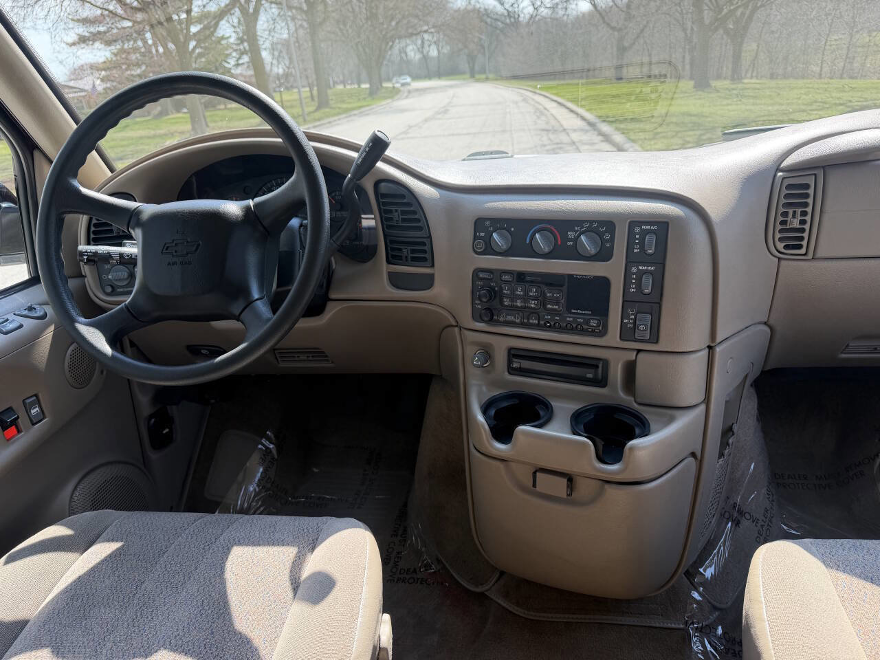 Used 2001 Chevrolet Astro Passenger AWD image 13