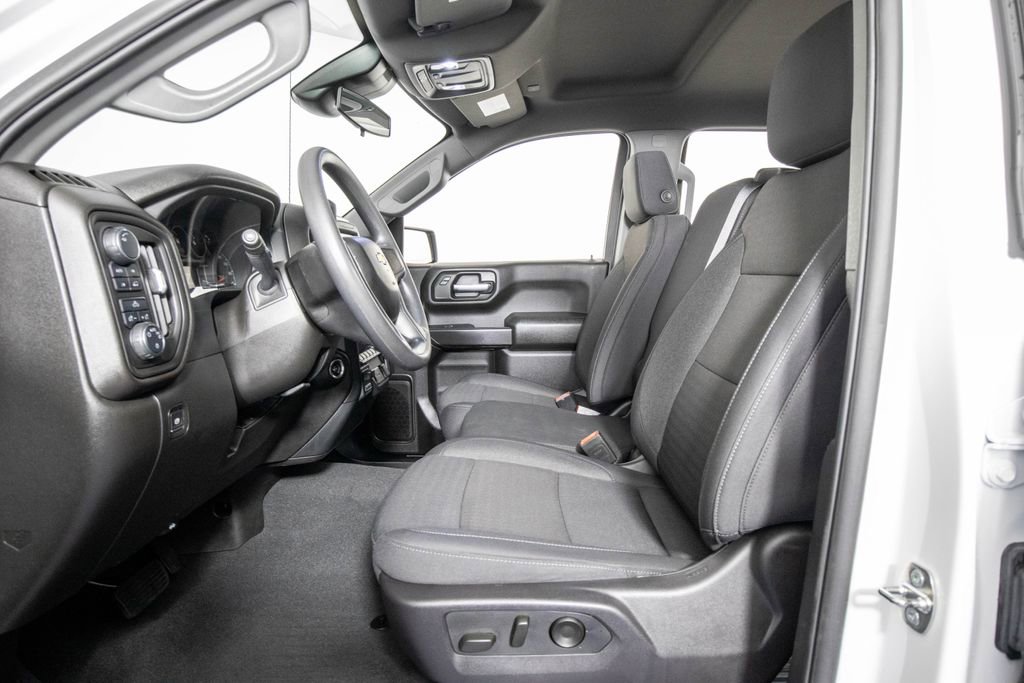 Used 2024 Chevrolet Silverado 1500 Custom image 7