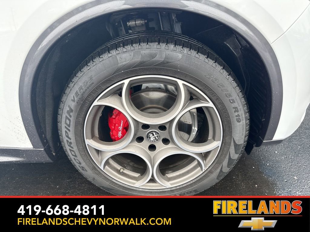 Used 2022 Alfa Romeo Stelvio Ti image 20