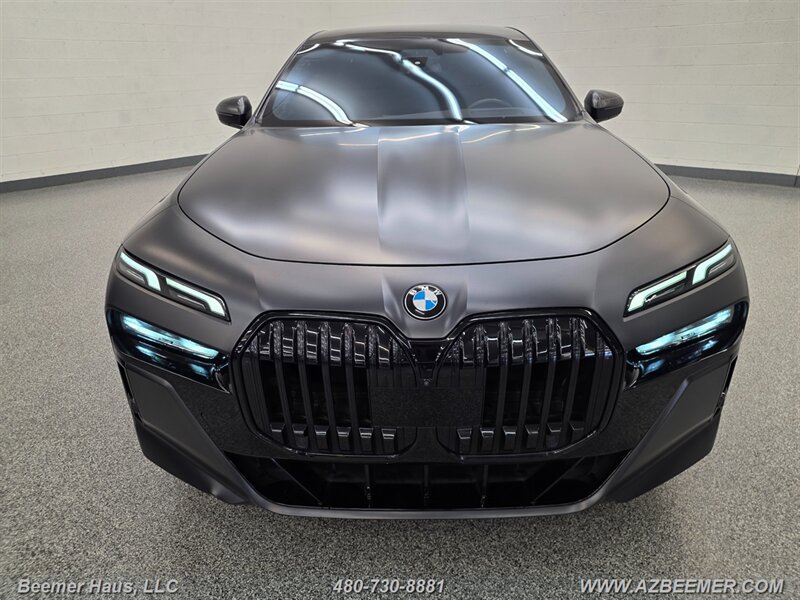 Used 2023 BMW 760i xDrive AWD/4WD image 41