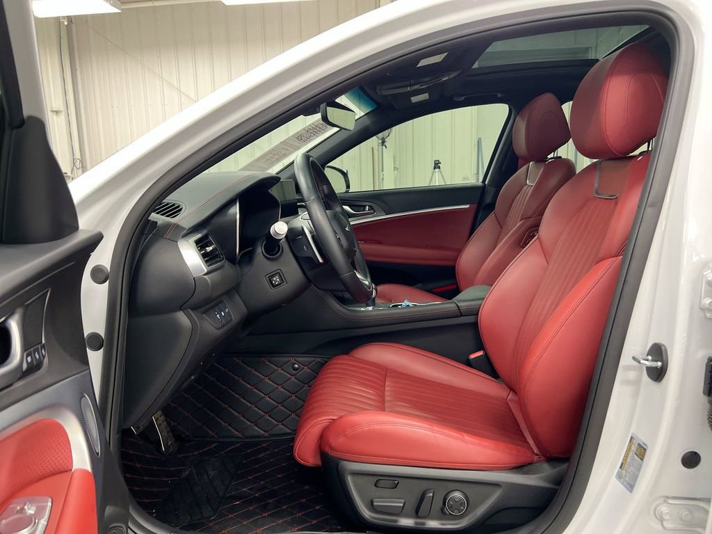 Used 2024 Genesis G70 3.3T Advanced image 21