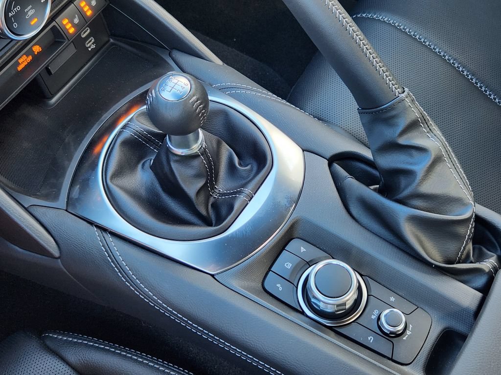 New 2026 MAZDA MX-5 Miata RF Grand Touring w/ Weather Package RWD image 13