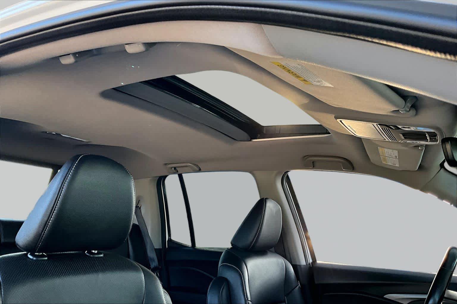 Certified 2022 Honda Ridgeline RTL image 14