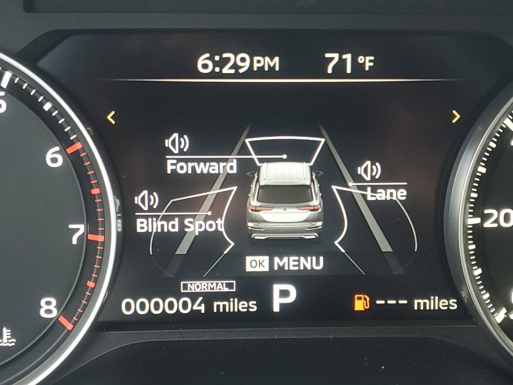 New 2026 Mitsubishi Outlander LE FWD image 35